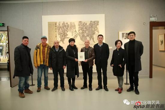 开幕式结束后举行了陶义美作品捐赠仪式，桂林市花桥美术馆馆长邱丽萍并为其颁发了收藏证书。